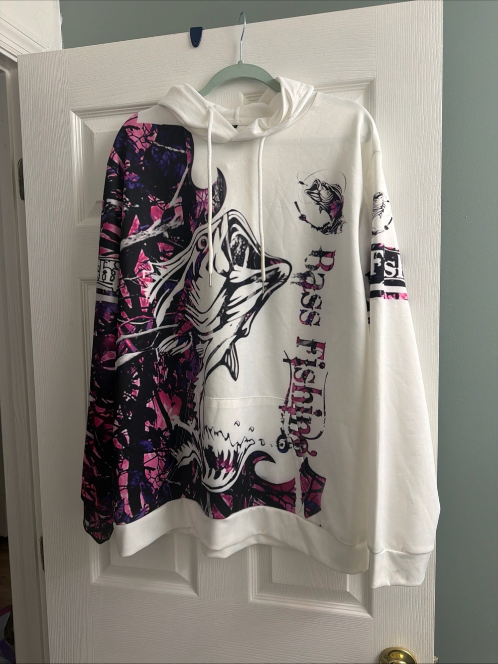 Source Unknown White & Purple Graphic Crewneck Sweater